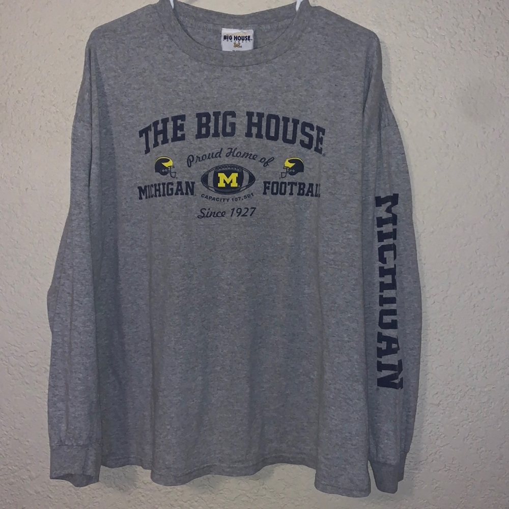 Michigan wolverines vintage long-sleeve late 90’s. 2XL